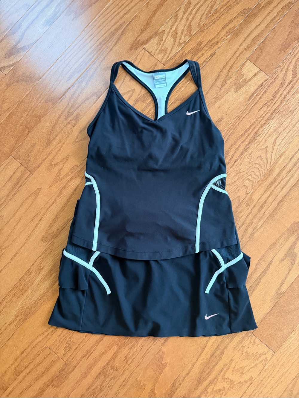 Nike Tennis, Black and White top and skort